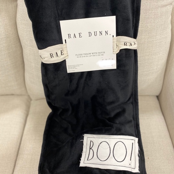 rae dunn BOO throw - Picture 3 of 4